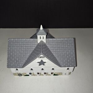 Figis 2013 Civil War Horse Barn Ceramic Container Roxanne Tomkowiak Collectible